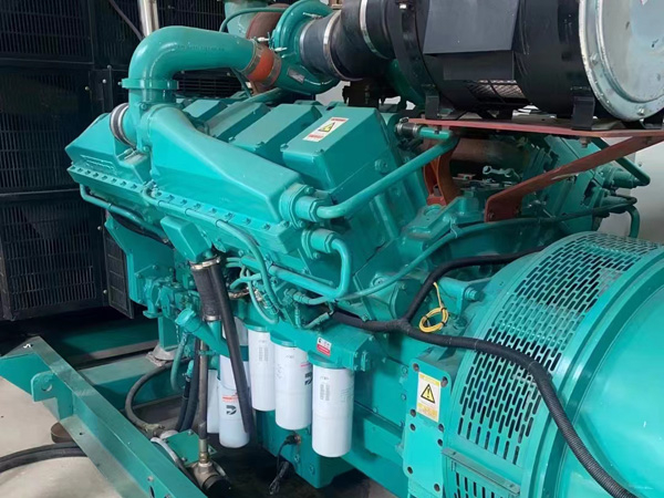 宿迁更换100kW柴油发电机组机油时，需要注意哪些事项？